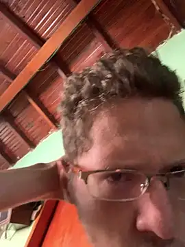 Snapshot of SOYMRX chatting on February 22, 2025, 2:50 am SOYMRX online show from February 22, 2025, 2:50 am