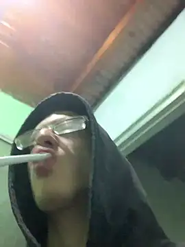 Snapshot of SOYMRX chatting on March 18, 2025, 3:31 am SOYMRX online show from March 18, 2025, 3:31 am