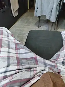 Snapshot of ertance40 chatting on November 14, 2025, 5:39 am ertance40 online show from November 14, 2025, 5:39 am