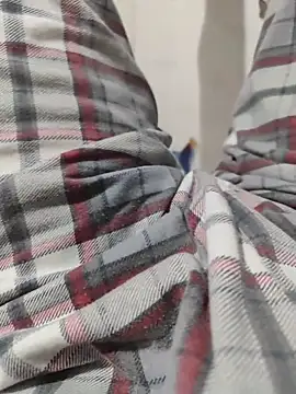 Snapshot of ertance40 chatting on November 22, 2025, 8:52 pm ertance40 online show from November 22, 2025, 8:52 pm