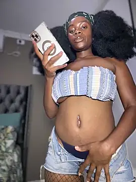 Snapshot of Candy-Heart chatting on February 13, 2026, 7:43 pm Candy-Heart online show from February 13, 2026, 7:43 pm