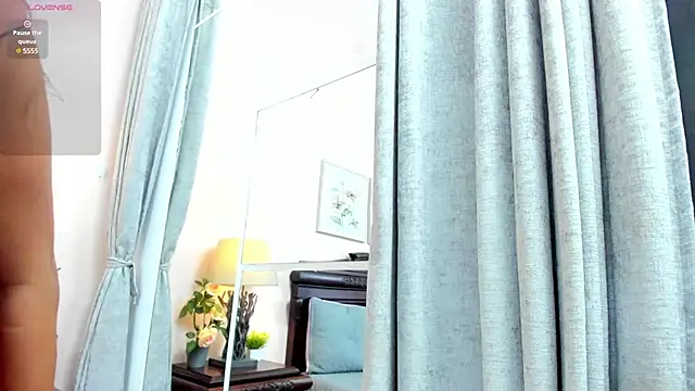 Snapshot of AriSweet chatting on March 12, 2025, 6:55 pm AriSweet online show from March 12, 2025, 6:55 pm