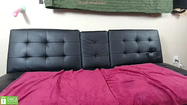 StudioWahines online show from March 22, 2025, 5:39 am