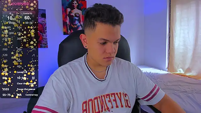 Snapshot of Dunkan_Kravitz chatting on October 15, 2025, 1:33 pm Dunkan Kravitz online show from October 15, 2025, 1:33 pm