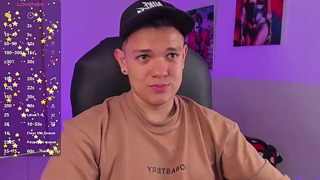 Snapshot of Dunkan_Kravitz chatting on November 15, 2025, 9:32 pm Dunkan Kravitz online show from November 15, 2025, 9:32 pm