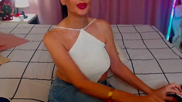 Snapshot of shannon4u chatting on January 9, 2025, 1:29 am shannon4u online show from January 9, 2025, 1:29 am