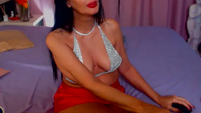 Snapshot of shannon4u chatting on February 2, 2025, 3:32 am shannon4u online show from February 2, 2025, 3:32 am