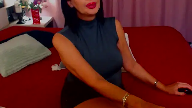 Snapshot of shannon4u chatting on March 17, 2025, 11:21 pm shannon4u online show from March 17, 2025, 11:21 pm