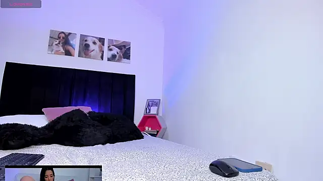 Snapshot of ImBlackEyes chatting on December 7, 2024, 12:41 am ImBlackEyes online show from December 7, 2024, 12:41 am