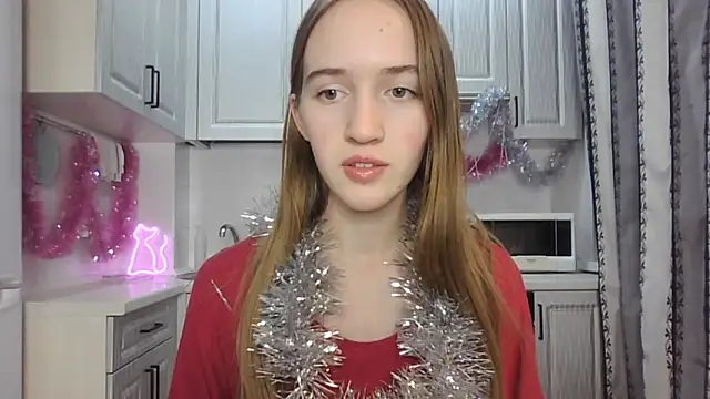 leslie my lovee online show from December 24, 2024, 3:16 pm