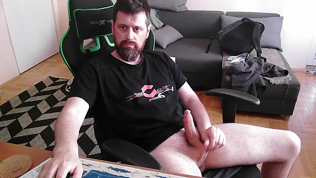 Snapshot of DickStaza chatting on June 4, 2026, 2:45 pm DickStaza online show from June 4, 2026, 2:45 pm