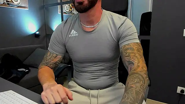 AronGrant online show from September 20, 2025, 8:48 am