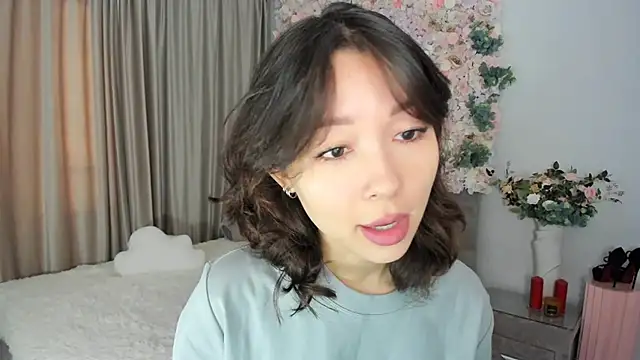 AgnieszkaBanana online show from October 3, 2025, 4:09 am