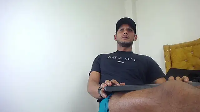 Snapshot of Chris_Dick23 chatting on June 12, 2026, 5:50 am Chris Dick23 online show from June 12, 2026, 5:50 am