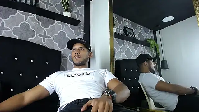 Chris Dick23 online show from July 19, 2026, 4:27 am