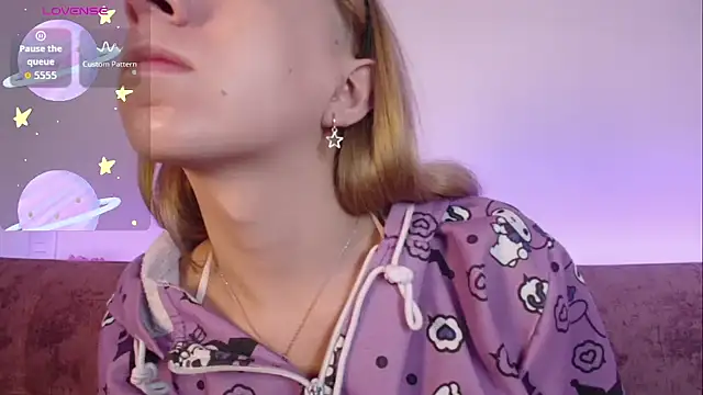 Snapshot of Miiaa_doll chatting on October 1, 2025, 11:27 am Miiaa doll online show from October 1, 2025, 11:27 am