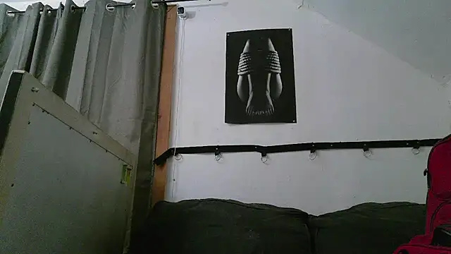 Snapshot of Kinkster615 chatting on January 1, 2025, 8:35 am Kinkster615 online show from January 1, 2025, 8:35 am
