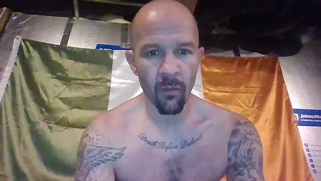 Snapshot of Kinkster615 chatting on March 22, 2025, 5:17 am Kinkster615 online show from March 22, 2025, 5:17 am