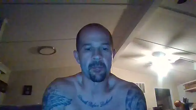 Snapshot of Kinkster615 chatting on June 4, 2026, 1:00 am Kinkster615 online show from June 4, 2026, 1:00 am