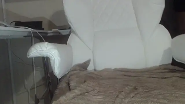 Snapshot of Tecsavy chatting on November 9, 2025, 11:58 pm Tecsavy online show from November 9, 2025, 11:58 pm