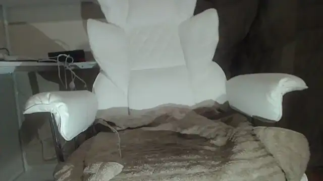 Tecsavy online show from February 17, 2026, 1:02 am