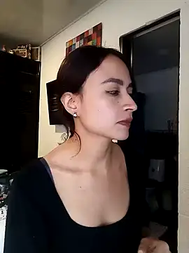 Snapshot of reme_ark23 chatting on February 7, 2025, 9:26 pm reme ark23 online show from February 7, 2025, 9:26 pm