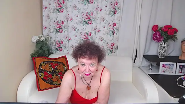 YourHotGranny online show from June 12, 2026, 10:25 am