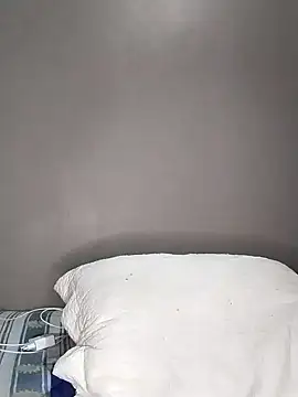 Snapshot of Su_Duarte_1 chatting on February 9, 2025, 1:00 am Su Duarte 1 online show from February 9, 2025, 1:00 am