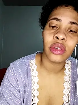 Snapshot of Su_Duarte_1 chatting on September 11, 2025, 1:06 am Su Duarte 1 online show from September 11, 2025, 1:06 am