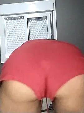 Snapshot of Su_Duarte_1 chatting on November 13, 2025, 9:47 pm Su Duarte 1 online show from November 13, 2025, 9:47 pm