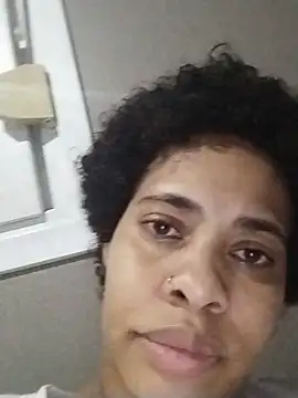 Snapshot of Su_Duarte_1 chatting on November 14, 2025, 9:46 pm Su Duarte 1 online show from November 14, 2025, 9:46 pm