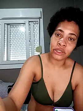 Snapshot of Su_Duarte_1 chatting on November 21, 2025, 7:34 pm Su Duarte 1 online show from November 21, 2025, 7:34 pm