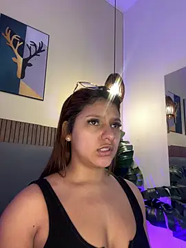 NicolleeEvanss online show from June 18, 2026, 11:03 am