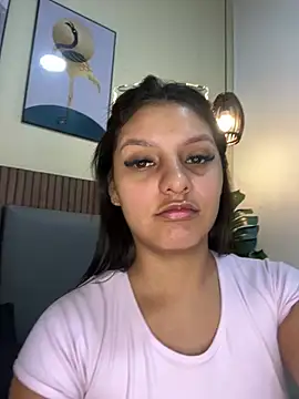 NicolleeEvanss online show from July 16, 2026, 10:32 am