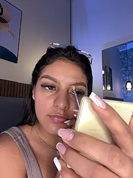 NicolleeEvanss online show from July 20, 2026, 10:29 am