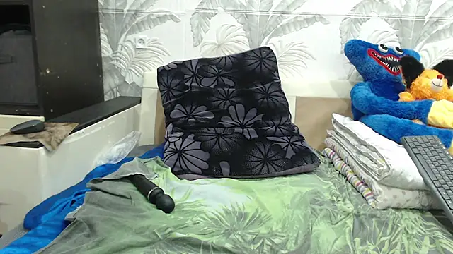 CamDiva113 online show from March 13, 2025, 2:23 pm