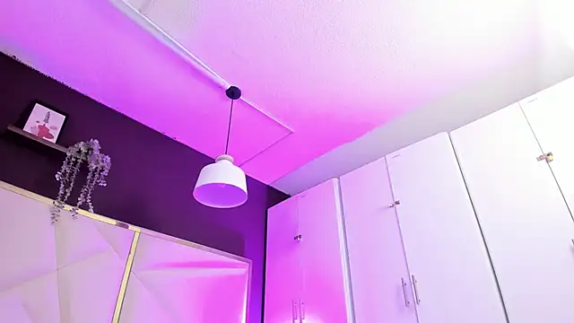 April bowie online show from March 10, 2026, 11:37 am