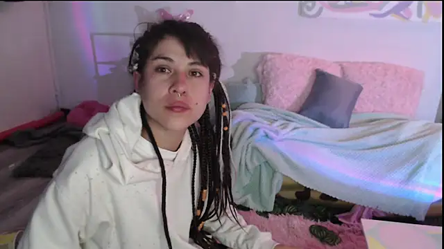 Hellen dumont online show from June 18, 2026, 2:12 am