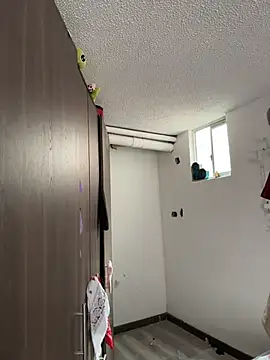 Hellen dumont online show from June 18, 2026, 4:11 pm