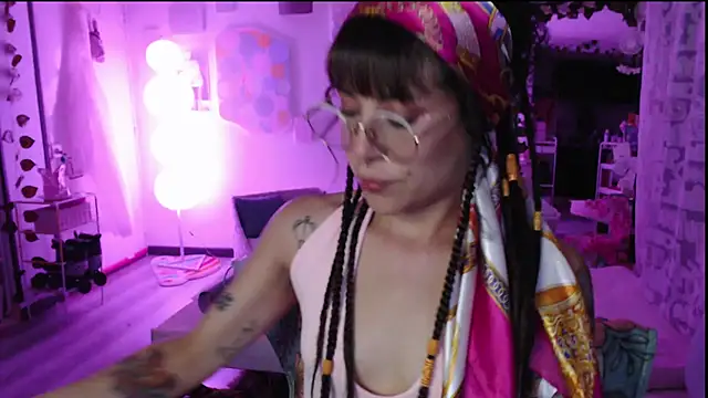 Hellen dumont online show from July 26, 2026, 2:09 am