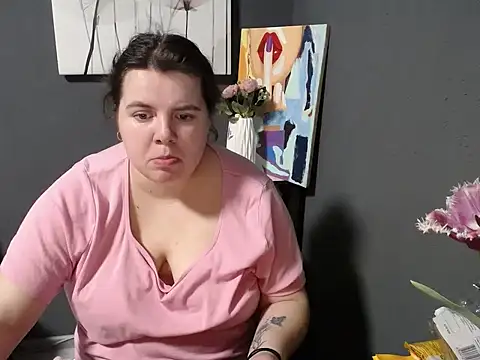 so shy online show from March 12, 2025, 10:05 am