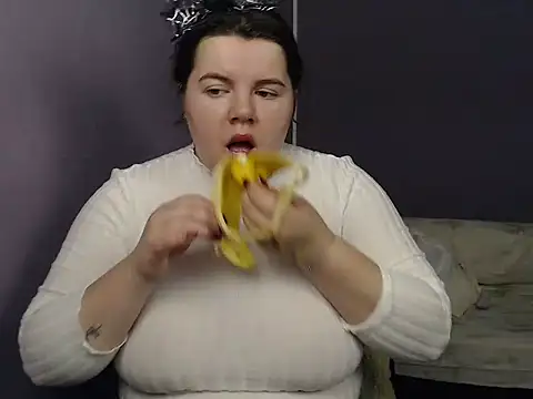 so shy online show from October 24, 2025, 6:32 am