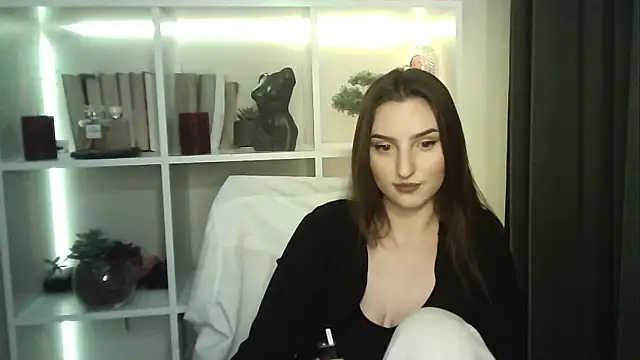 Snapshot of X_Alisa chatting on November 10, 2025, 7:24 pm X Alisa online show from November 10, 2025, 7:24 pm