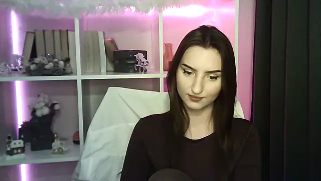 X Alisa online show from December 17, 2025, 7:20 pm