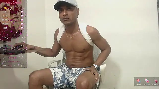 Snapshot of maik__alen chatting on June 10, 2026, 3:44 pm maik alen online show from June 10, 2026, 3:44 pm
