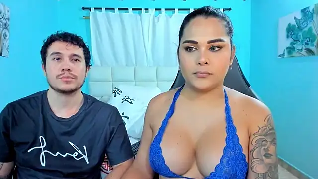 xxx sweet couple  online show from June 19, 2026, 1:21 am