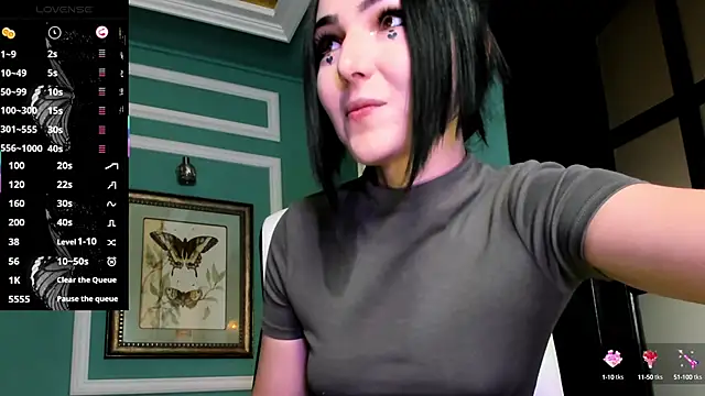 Snapshot of 1Munique chatting on March 20, 2025, 2:42 pm 1Munique online show from March 20, 2025, 2:42 pm