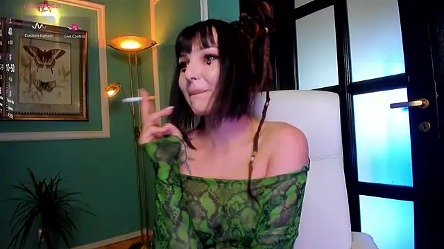 Snapshot of 1Munique chatting on September 29, 2025, 10:09 am 1Munique online show from September 29, 2025, 10:09 am