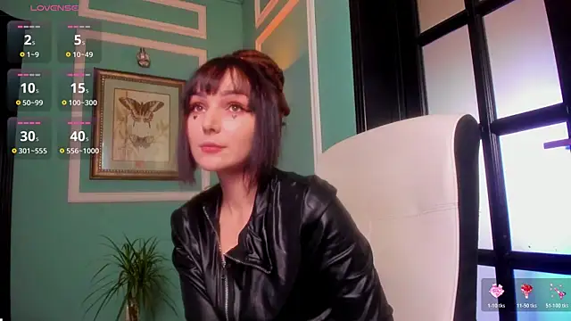 Snapshot of 1Munique chatting on November 24, 2025, 11:10 am 1Munique online show from November 24, 2025, 11:10 am