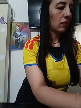 Snapshot of christine-x chatting on June 27, 2026, 2:12 pm christine-x online show from June 27, 2026, 2:12 pm